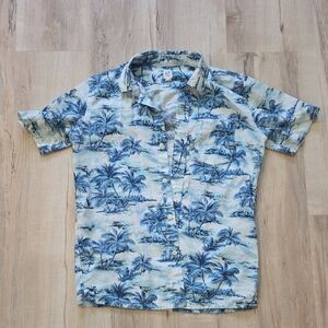 GAP Blue and White Palm Print Shirt